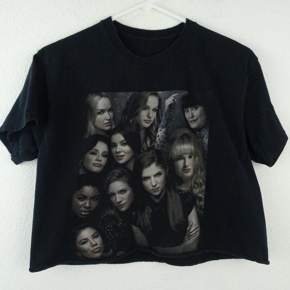 🌵 Pitch Perfect Movie Crop Top Medium - Picture 1 of 4